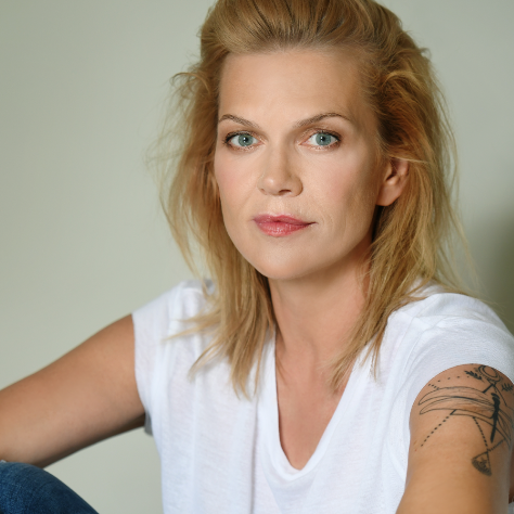 Anna Loos logo