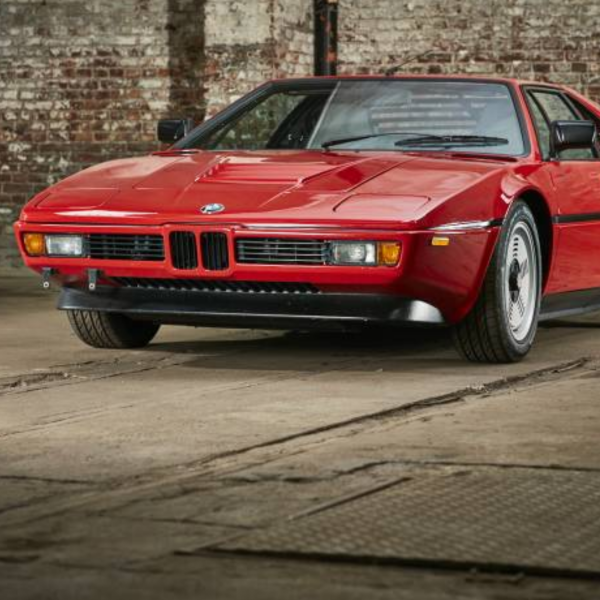BMW M1 logo
