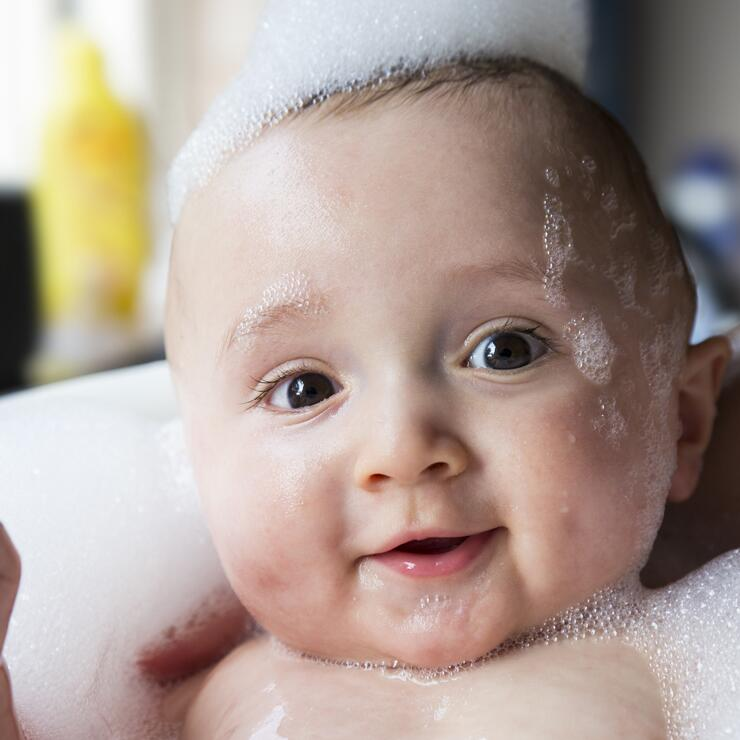 Baby shampoo logo