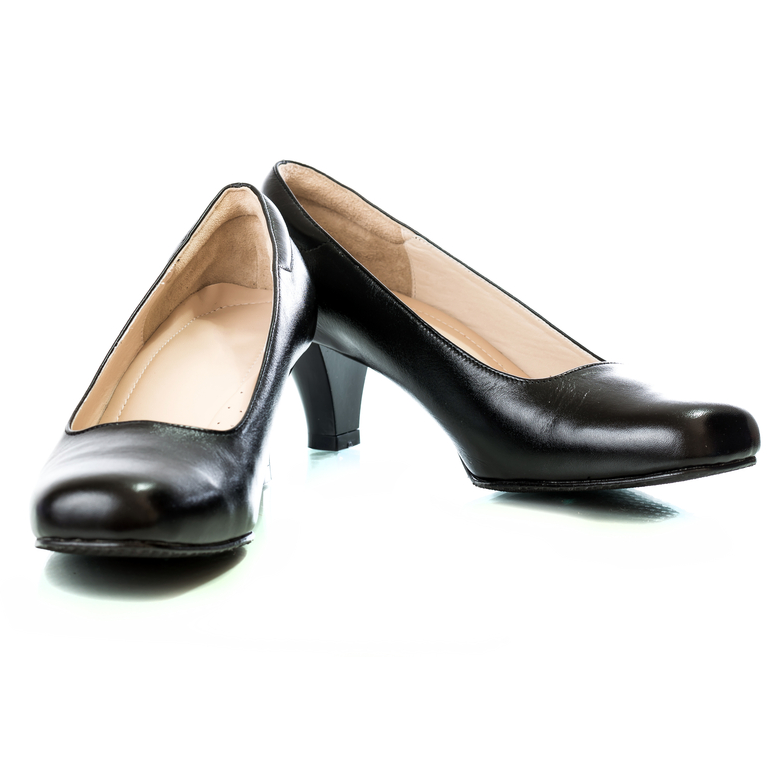 Court shoe logo