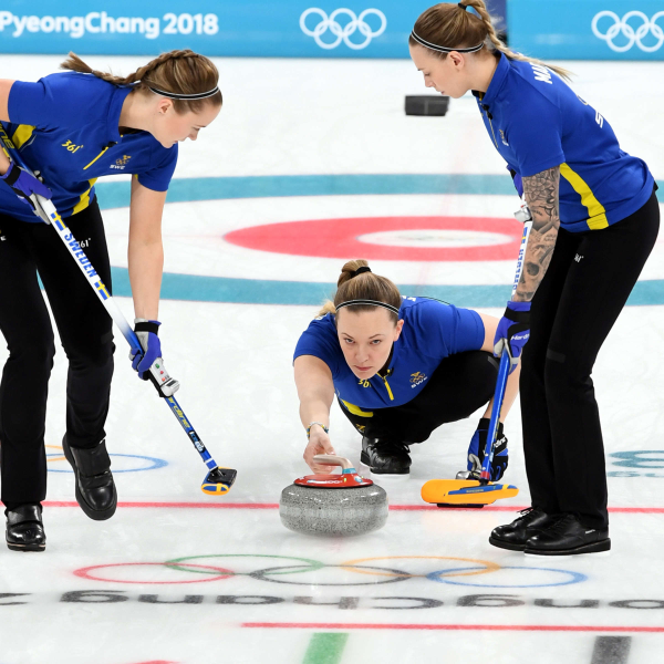 Curling logo