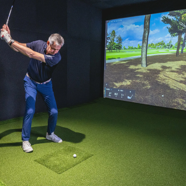 Indoor golf logo