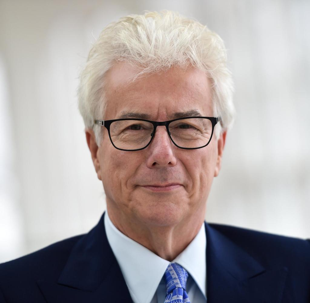 Ken Follett