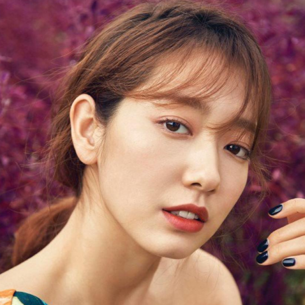Park Shin-hye logo