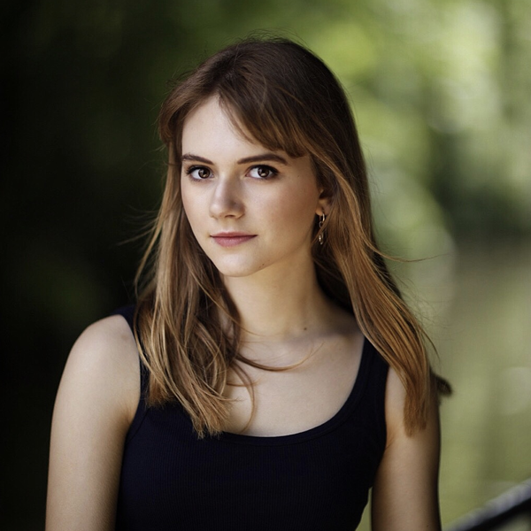 Emilia Jones logo