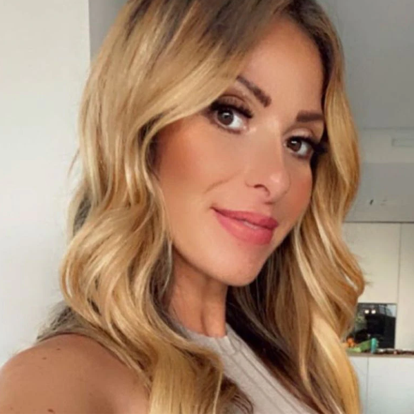 Gülcan Kamps