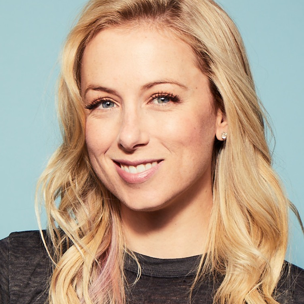 Iliza Shlesinger logo