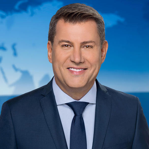 Jens Riewa logo