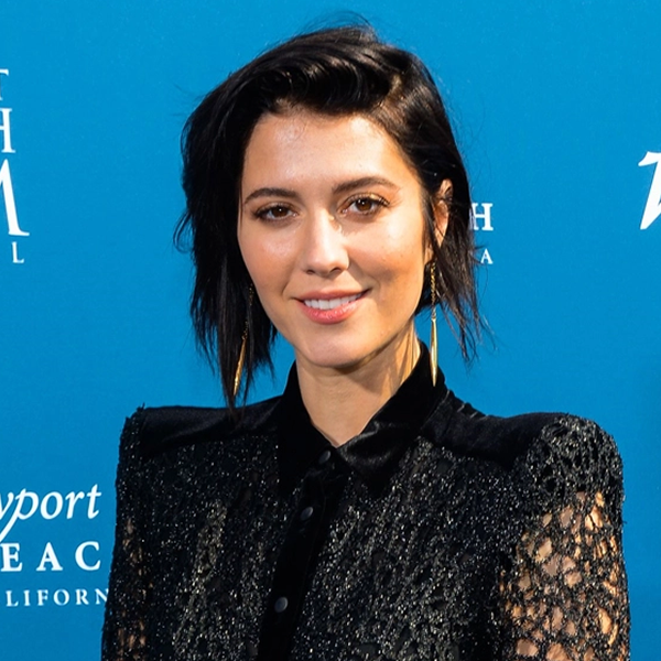 Mary Elizabeth Winstead logo