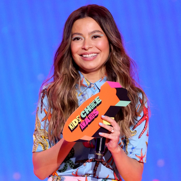 Miranda Cosgrove logo