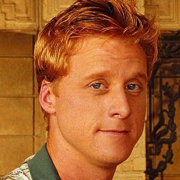 Alan Tudyk logo