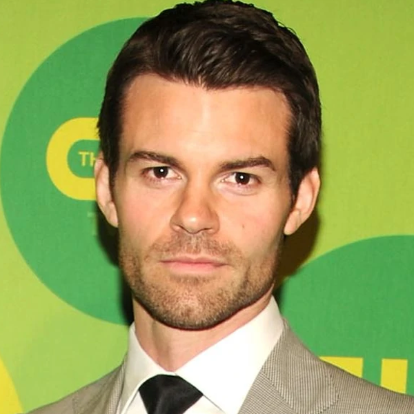 Daniel Gillies logo