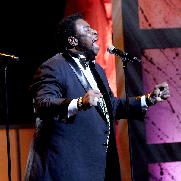 Dennis Edwards logo