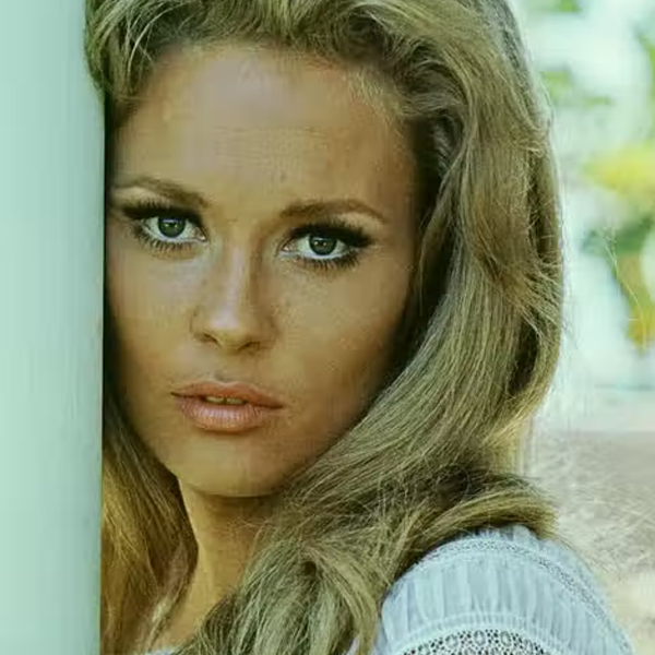 Faye Dunaway logo