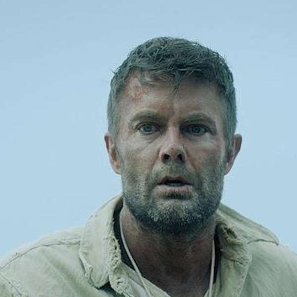 Garret Dillahunt logo