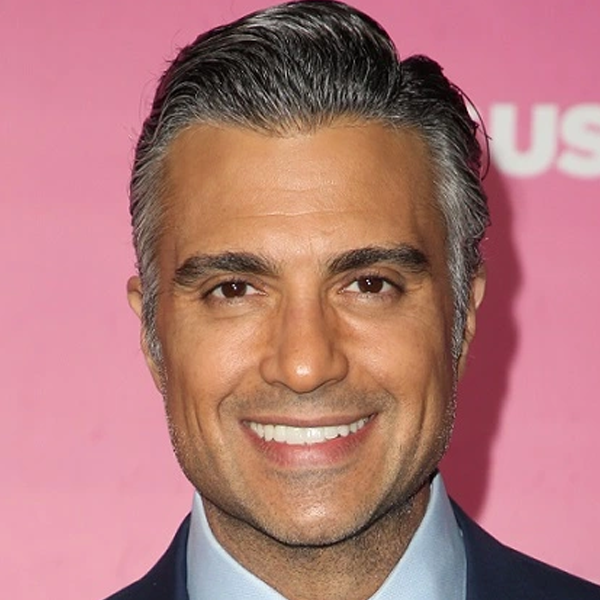 Jaime Camil logo