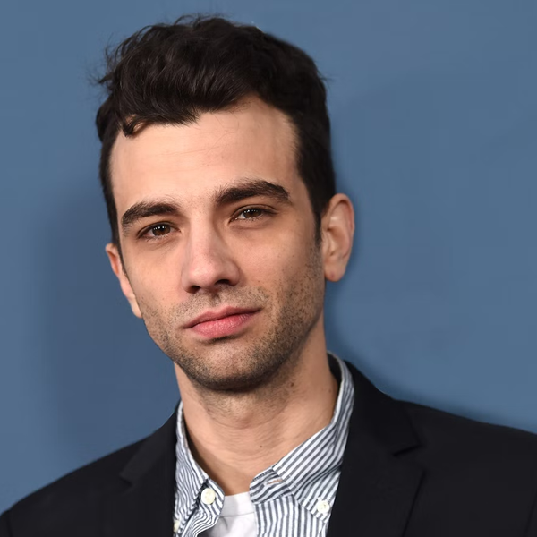 Jay Baruchel logo