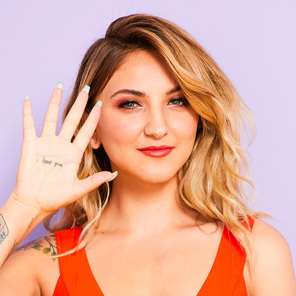 Julia Michaels logo