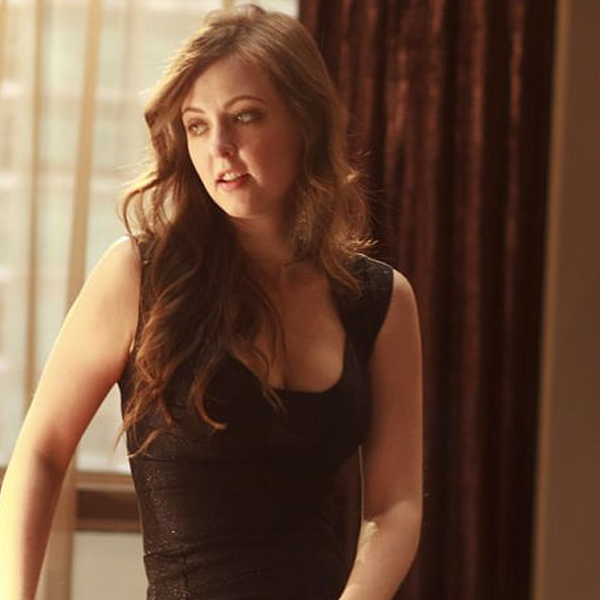 Katharine Isabelle logo