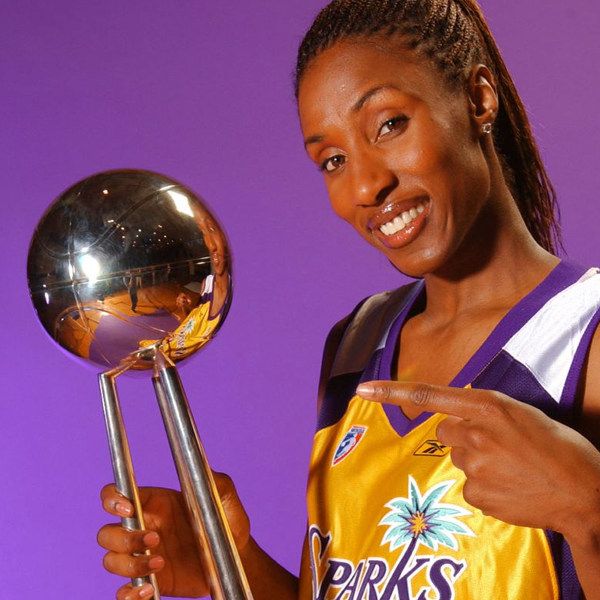 Lisa Leslie logo
