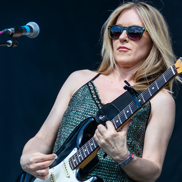 Liz Phair logo