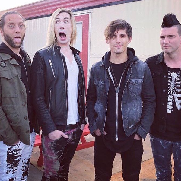 Marianas Trench logo