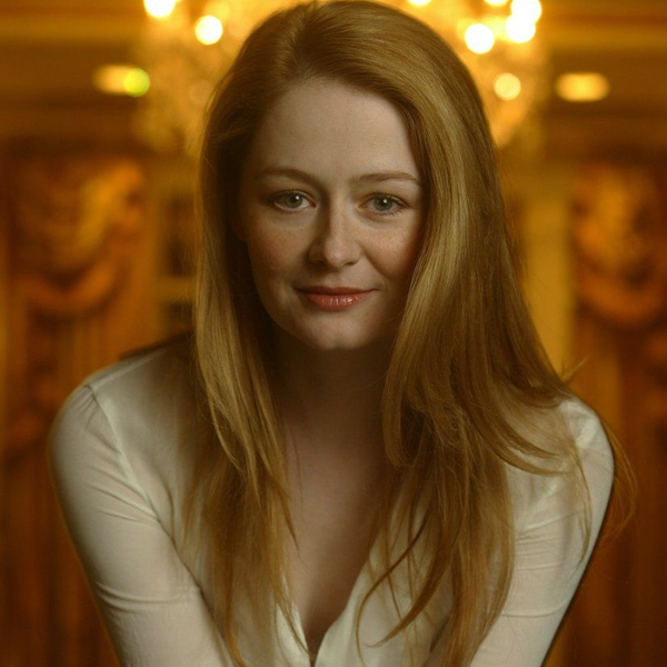 Miranda Otto logo