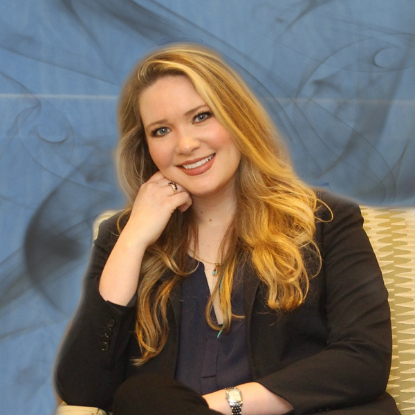 Sarah J. Maas