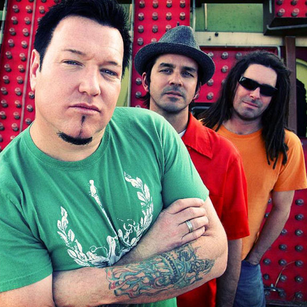 Smash Mouth logo
