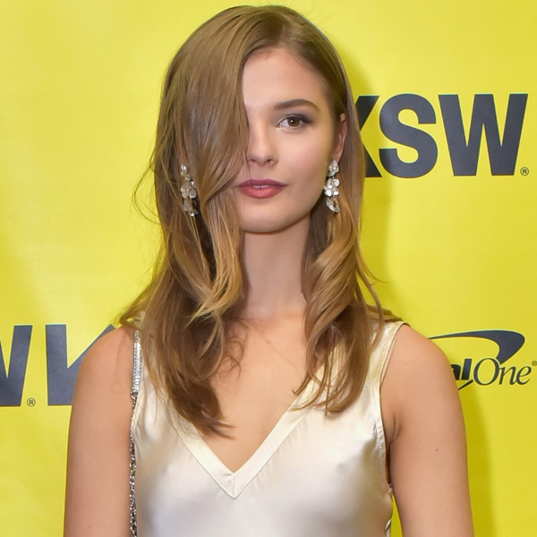 Stefanie Scott logo