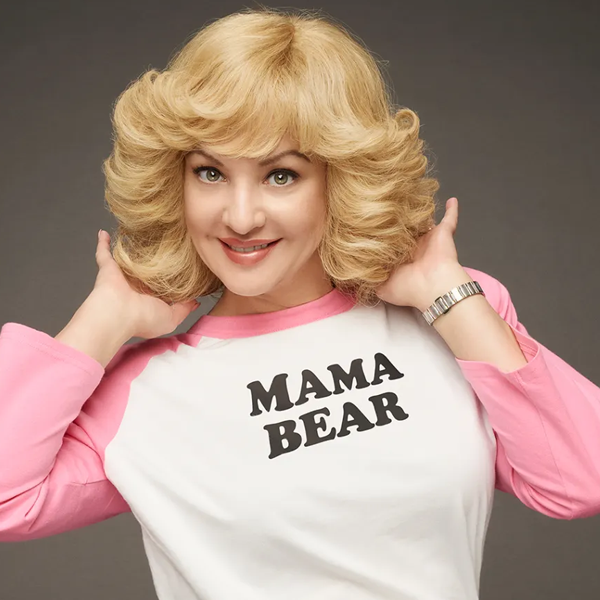 Wendi McLendon-Covey logo