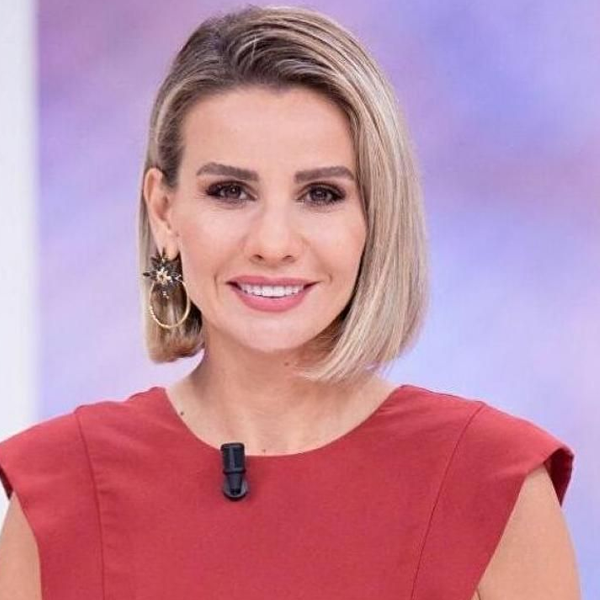 Esra Erol