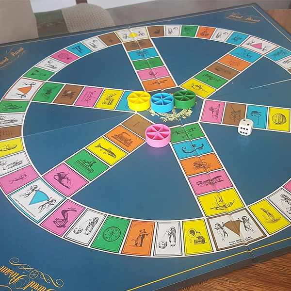 Trivial Pursuit logo