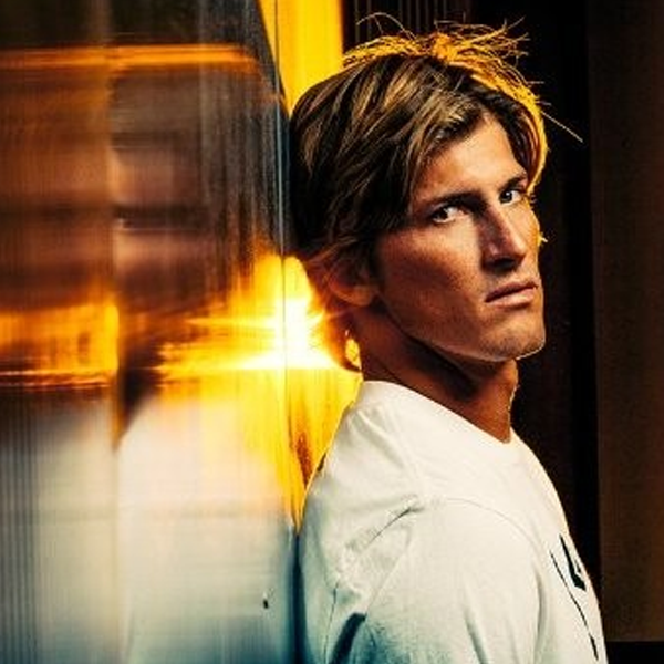 Bruce Irons (surfer)