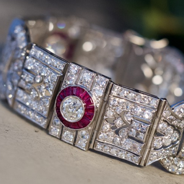 Estate jewelery logo