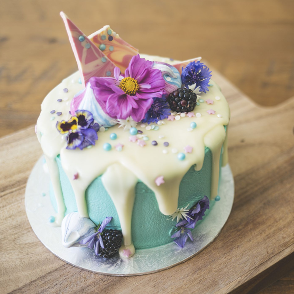 Fondant icing logo
