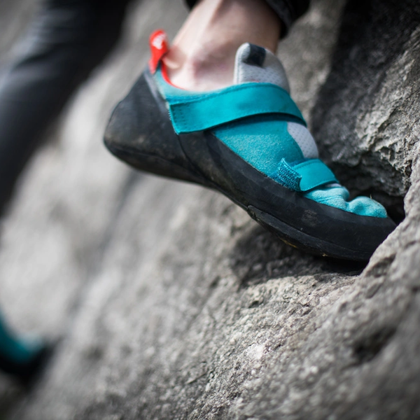 Climbing shoe logo