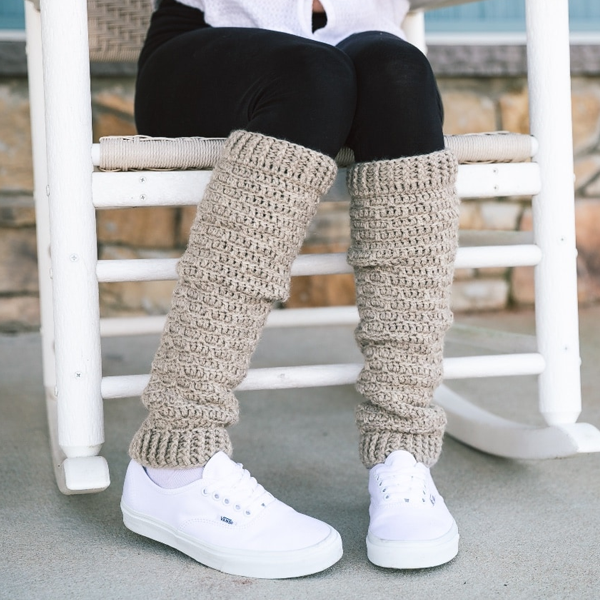 Leg warmer logo