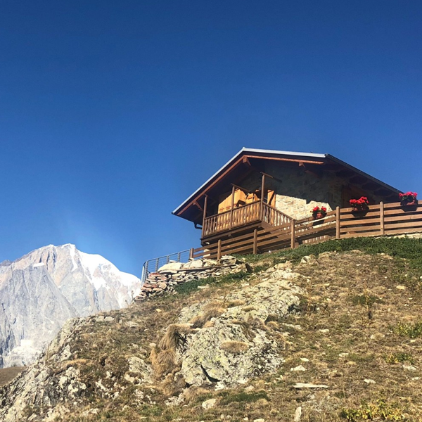 Mountain hut logo
