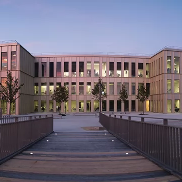 HEC Paris logo