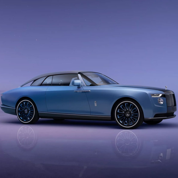 Personal luxury car