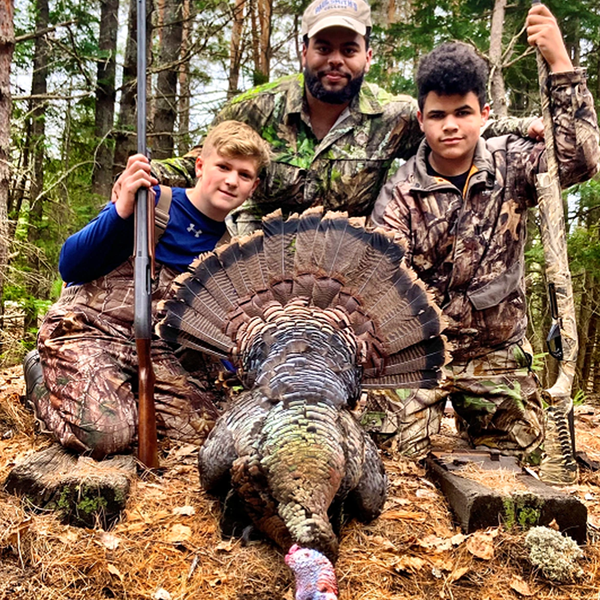 Turkey hunting logo
