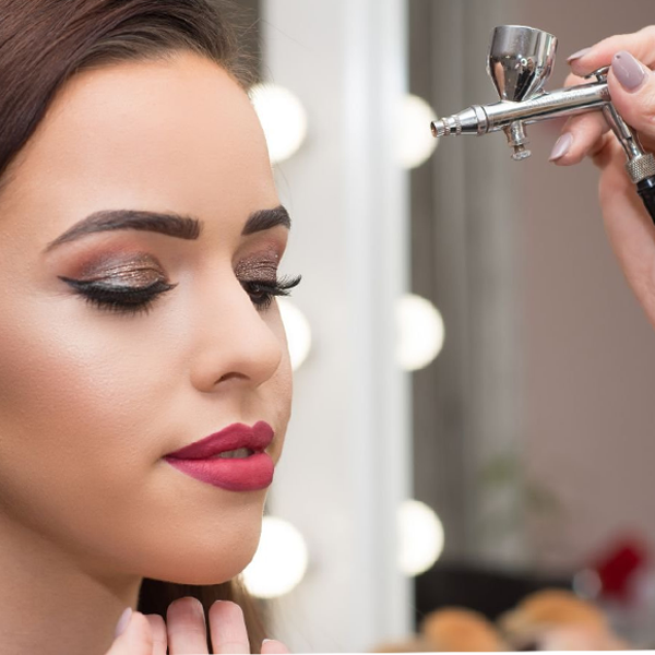 Airbrush makeup