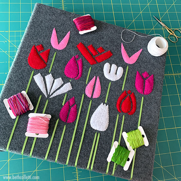 Appliqué logo