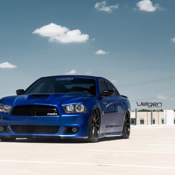 Dodge Charger (LX)