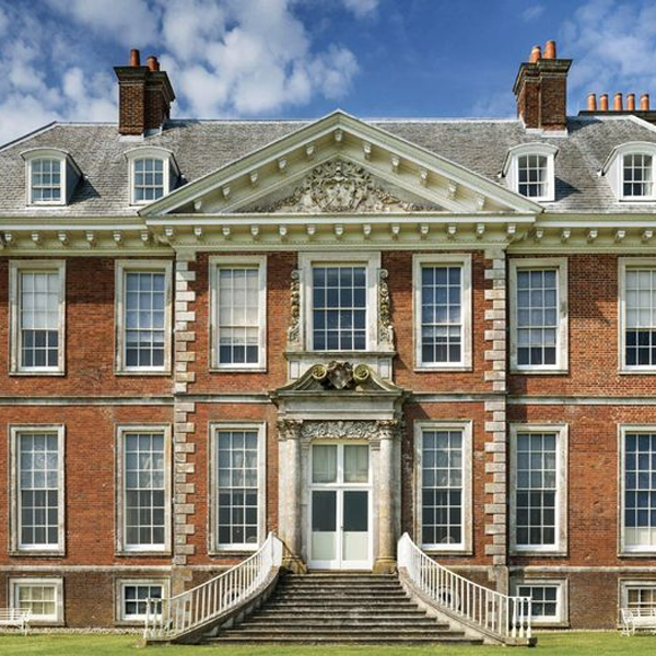 English country house logo
