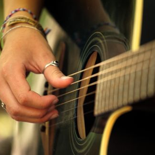 Fingerstyle guitar logo