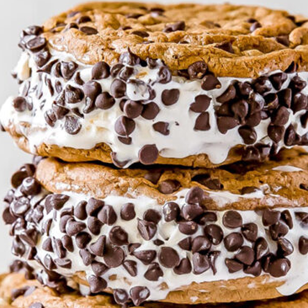 Ice cream sandwich