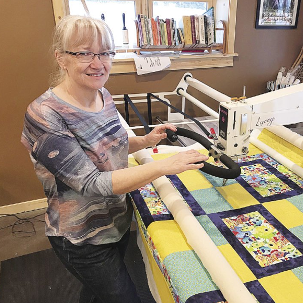 Longarm quilting logo