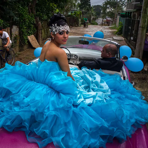 Quinceañera logo